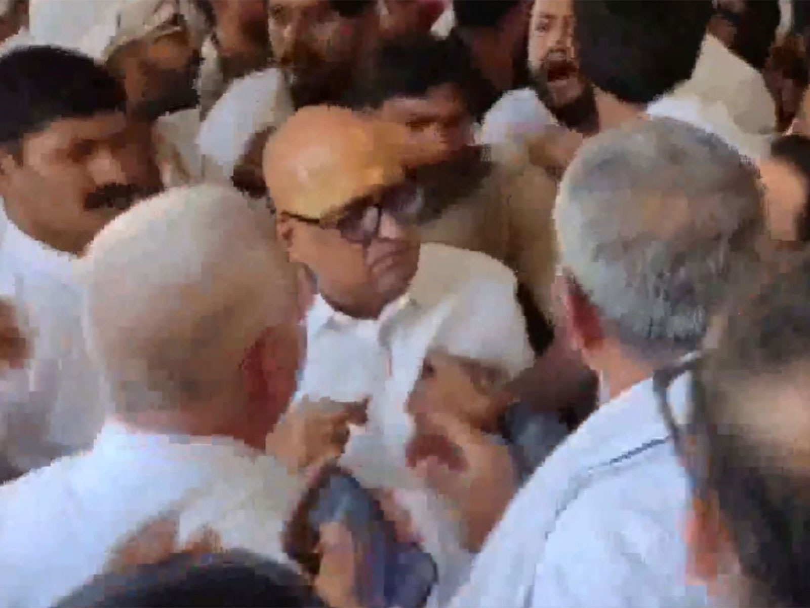 Scuffle among Congress workers in Lucknow (Photo/ ANI)