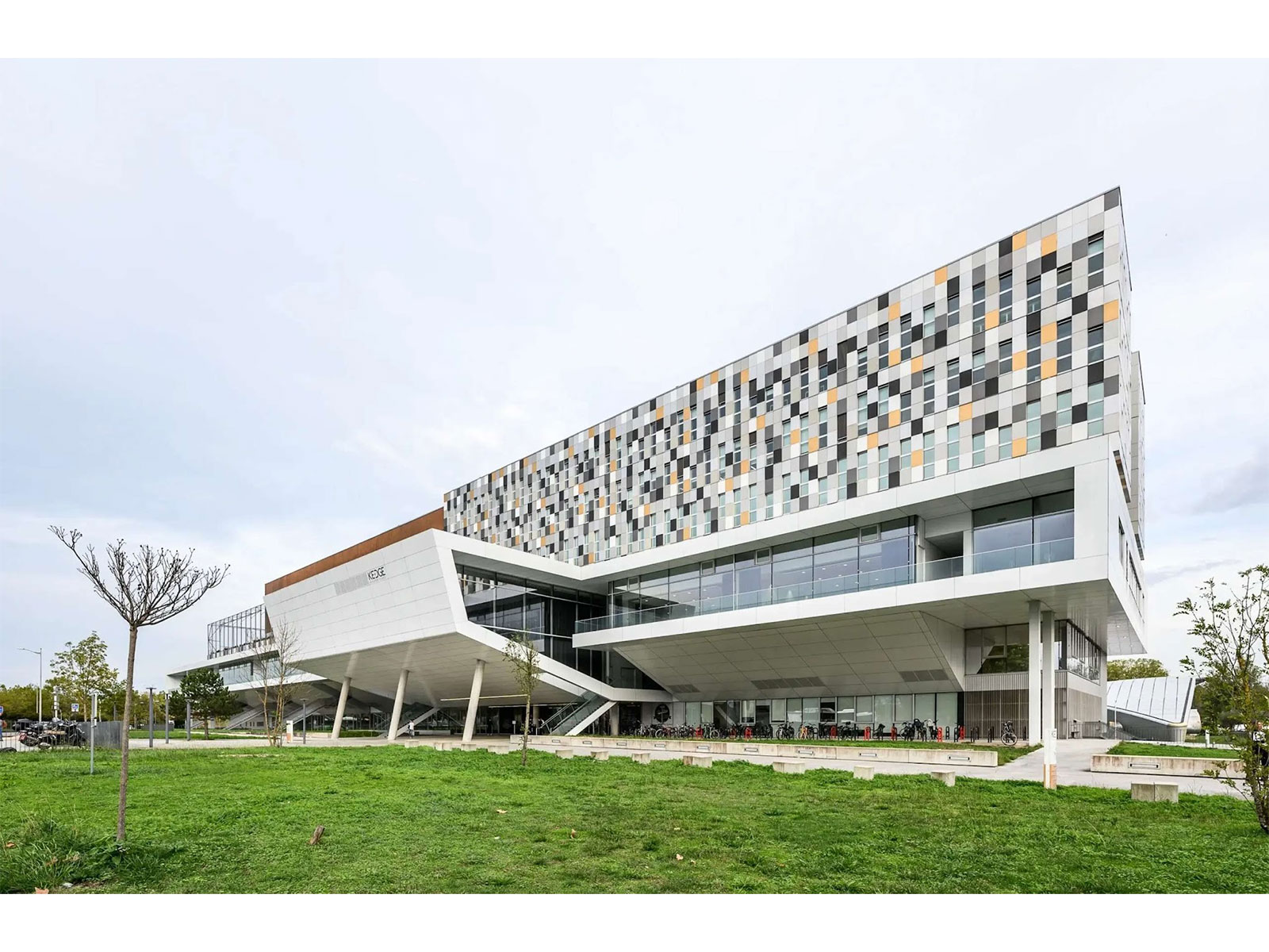 KEDGE brings its MBA to India, making it the highest ranked MBA in India, for executives
