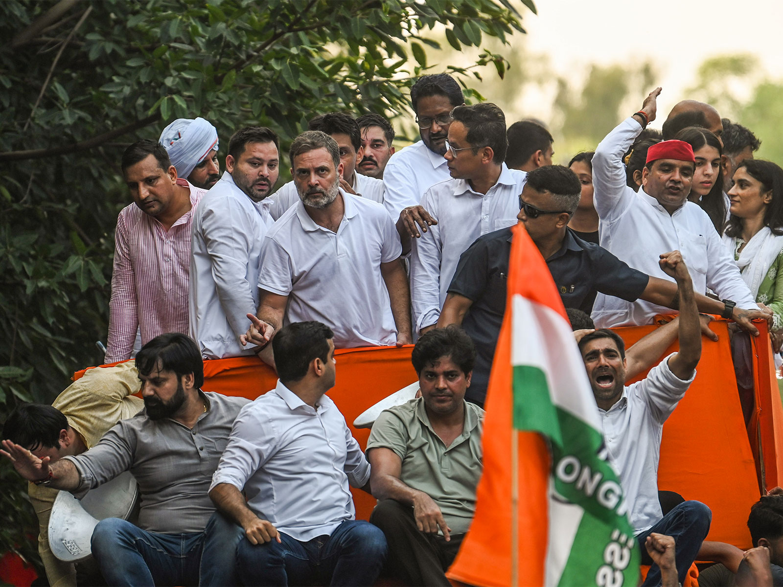 INDIA bloc leaders march towards the Supreme Court (Photo/ANI)