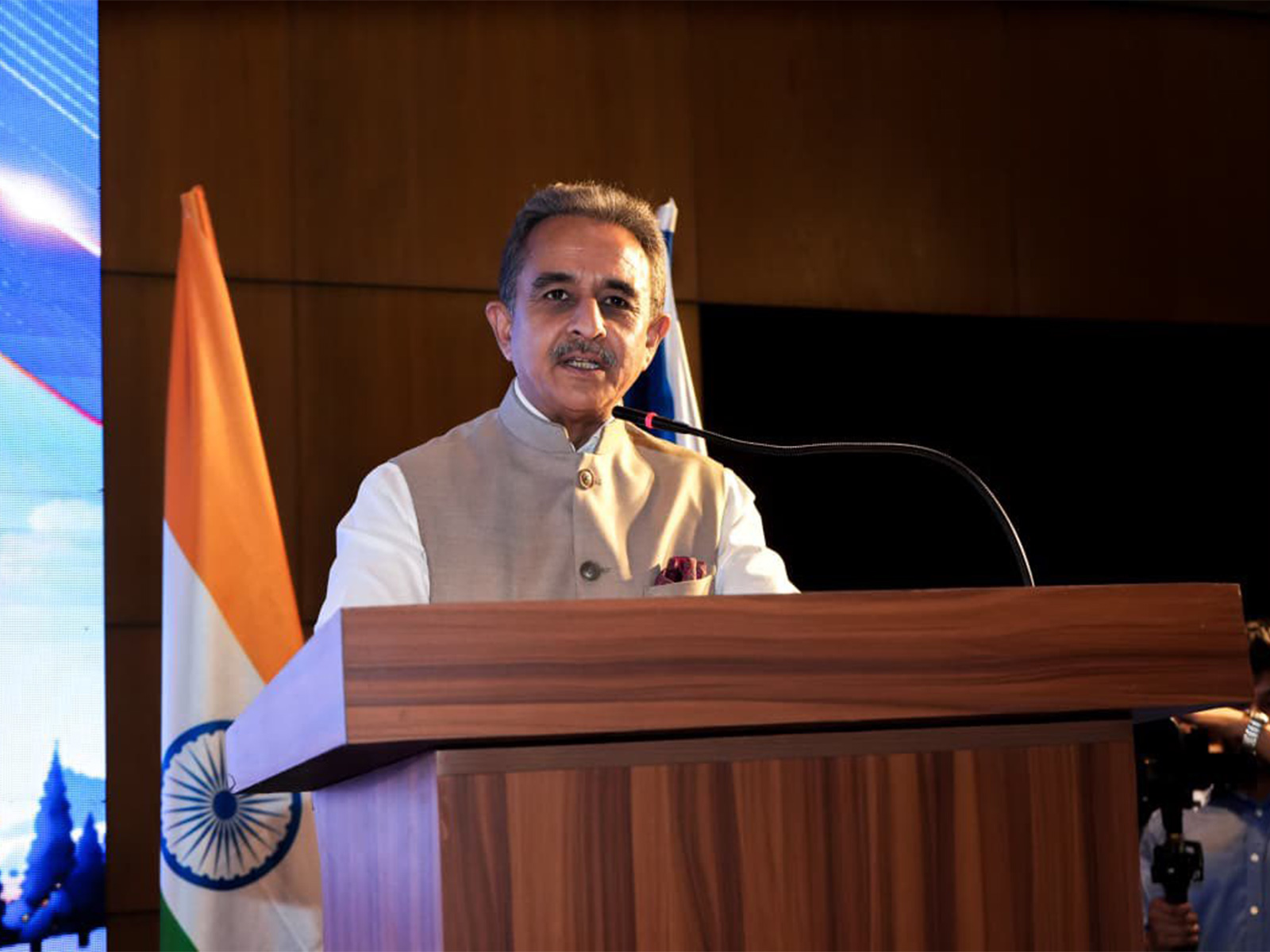 Union Minister of State for External Affairs and Environment, Forest and Climate Change, Kirti Vardhan Singh (File Photo/@KVSinghMPGonda)