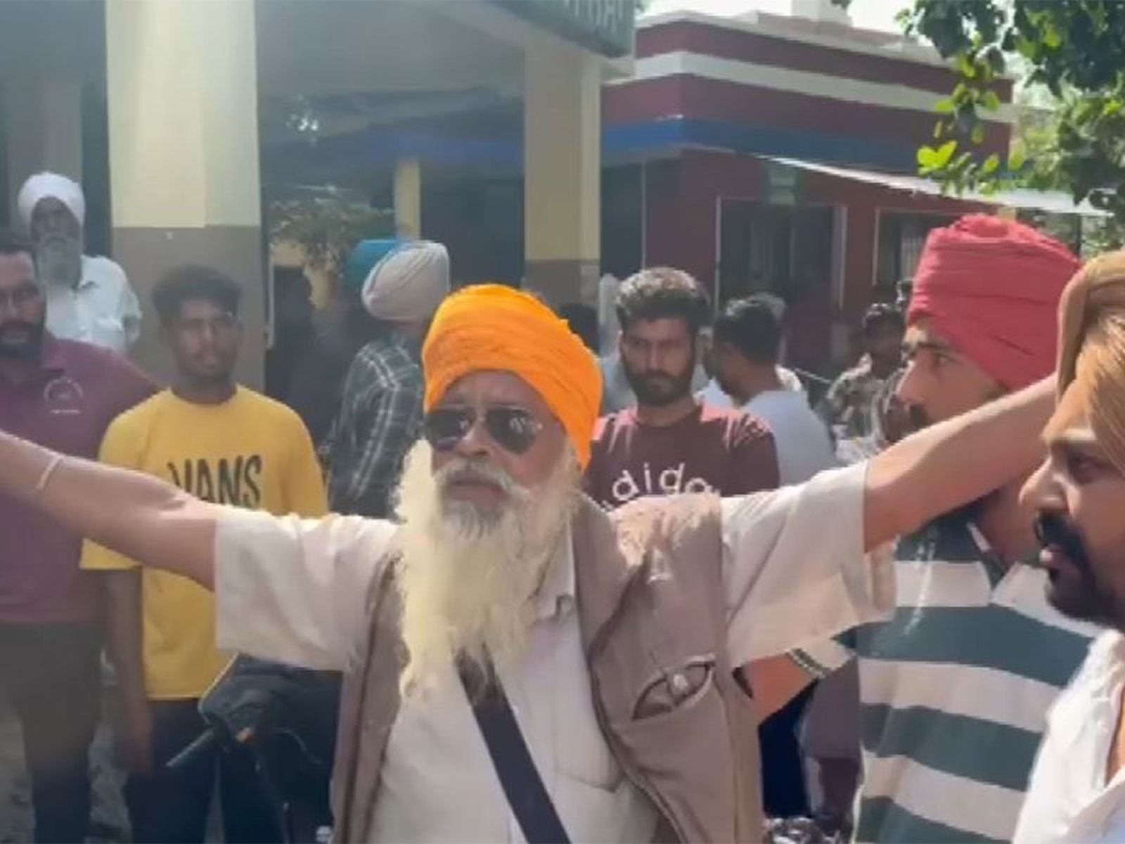 Parminder Jhota's father (Photo/ANI)