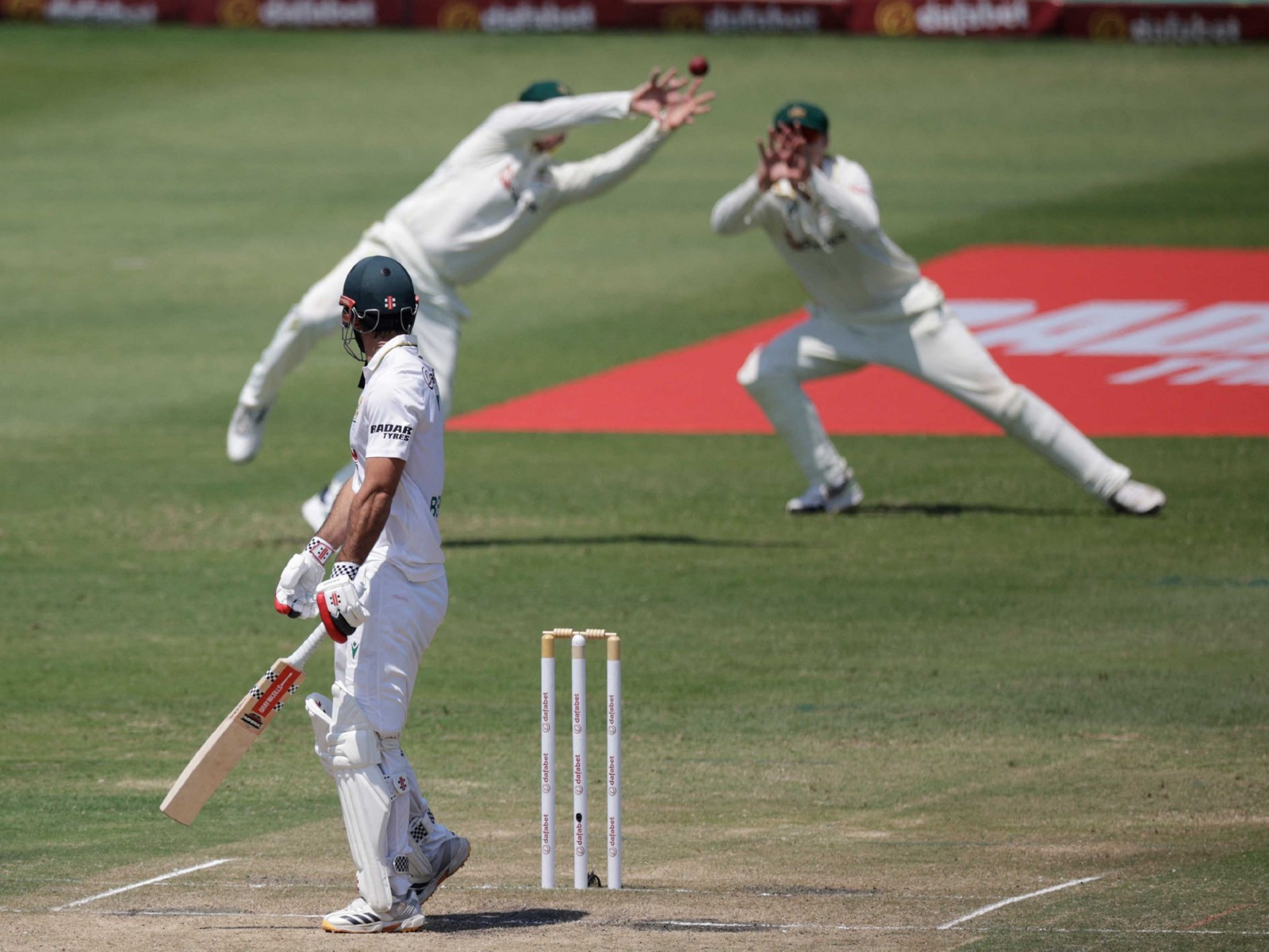Australia's Steven Smith taking catch in slips. (Photo: X/ @cricketcomau)