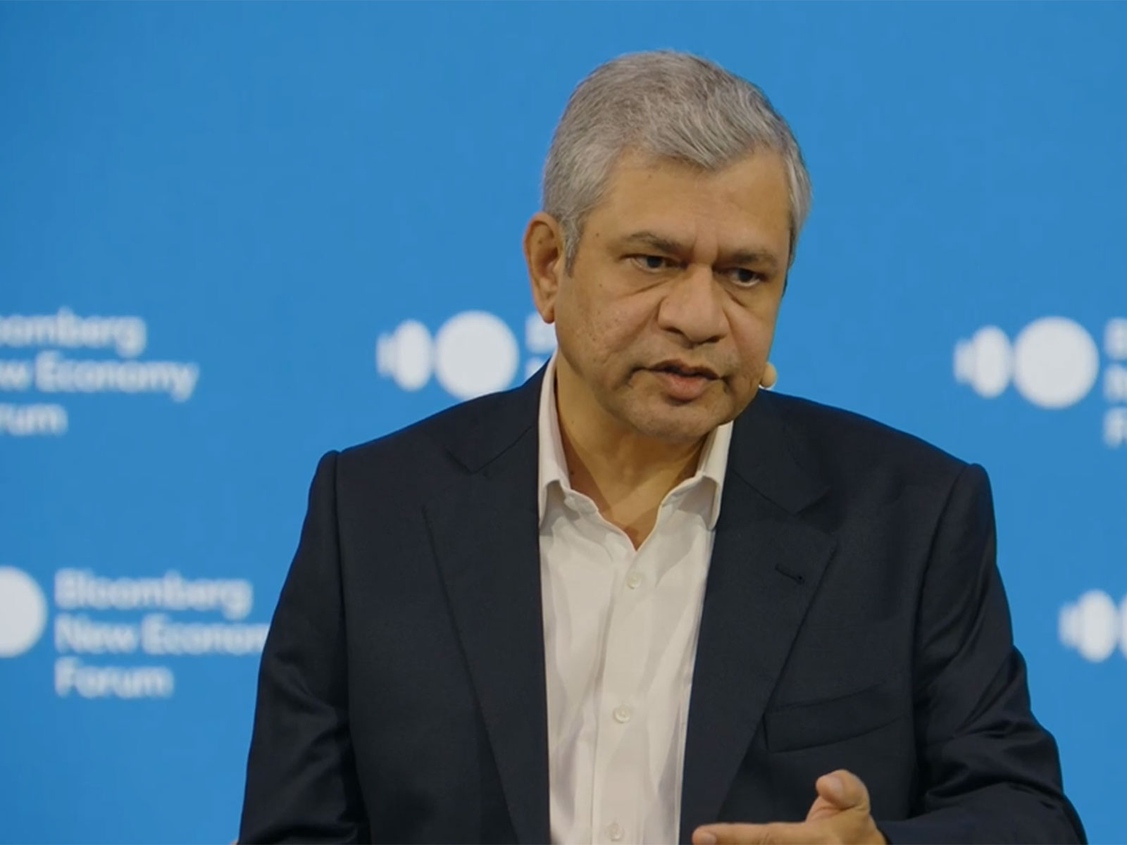 Union Minister Ashwini Vaishnaw (Photo/Youtube/Bloomberg New Economy)