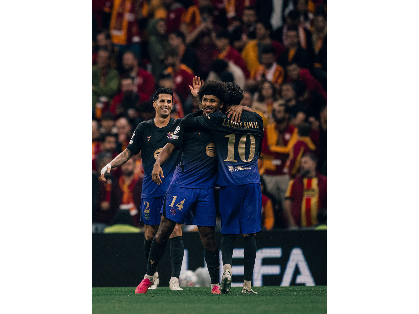 Barcelona players celebrating (Photo: X/ @FCBarcelona)