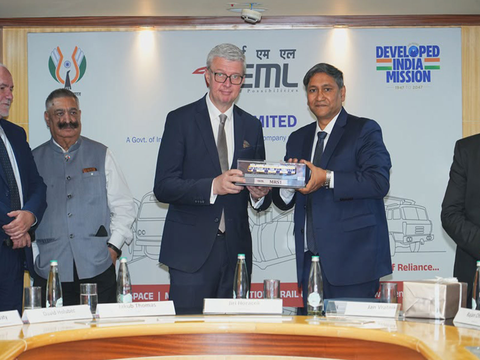 First Deputy Prime Minister and Minister of Industry and Trade of the Czech Republic, Karel Havlíček, with BEML Ltd Chairman and MD Shantanu Roy in Bengaluru (Photo/BEML)