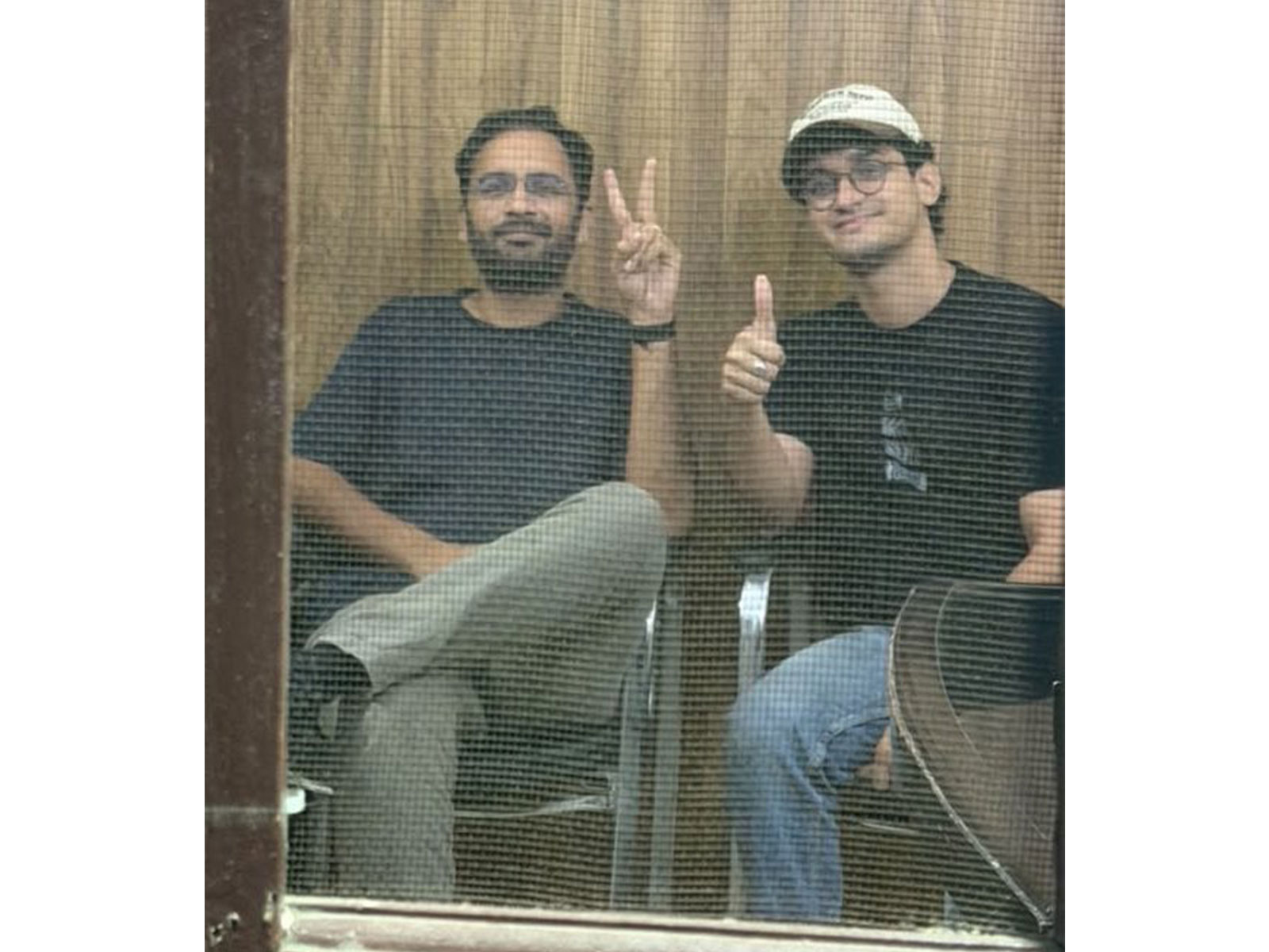 CJP activists Ashutosh Ranka and Saurav Das (Photo/X@abhijeet_dipke)