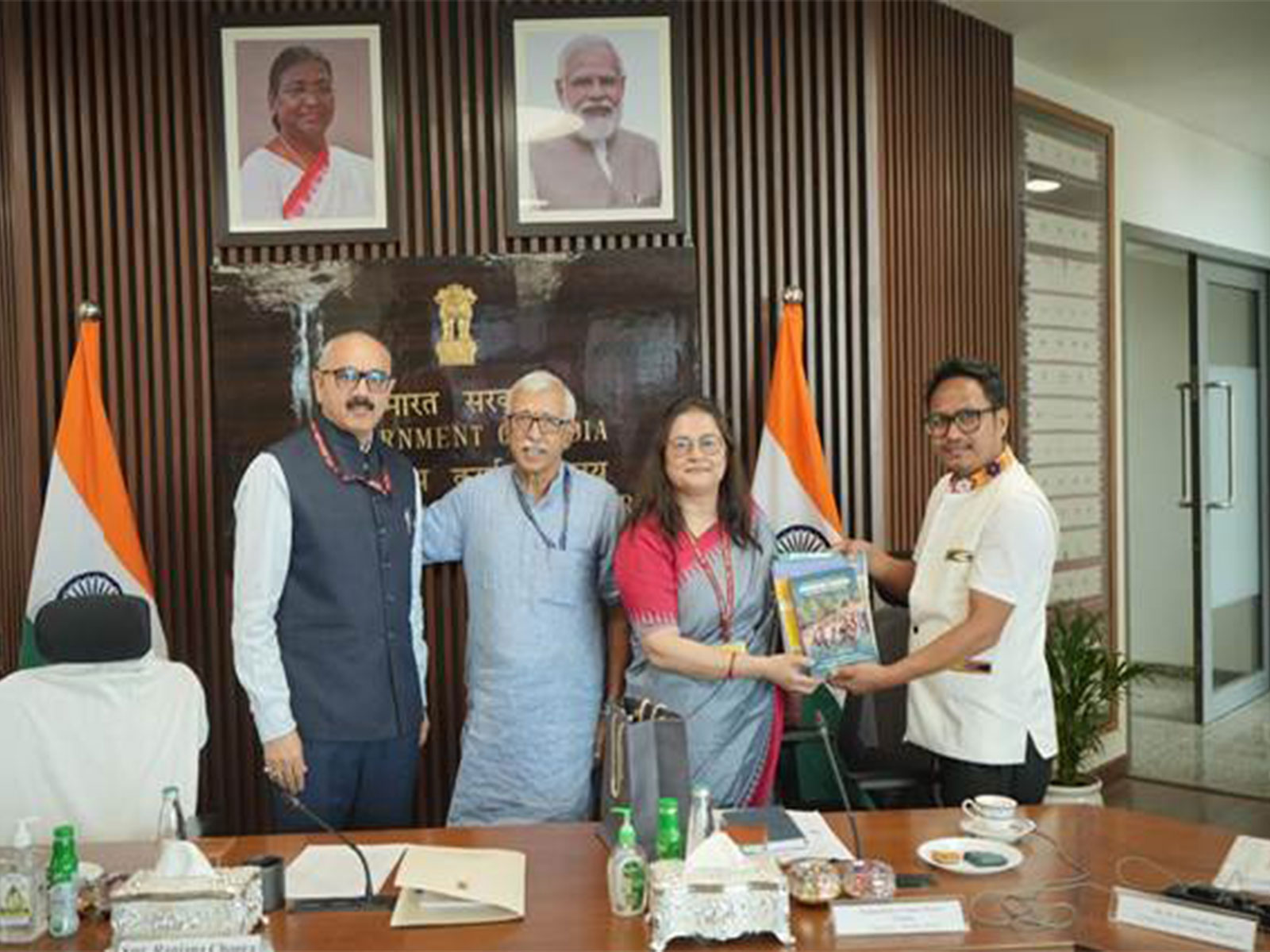  Ministry of Tribal Affairs held the first meeting of the Working Group on Tribal Languages (Photo/Ministry of Tribal Affairs)