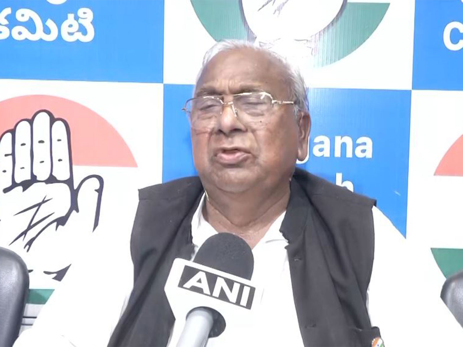 Congress leader V Hanumant Rao (Photo/ANI)