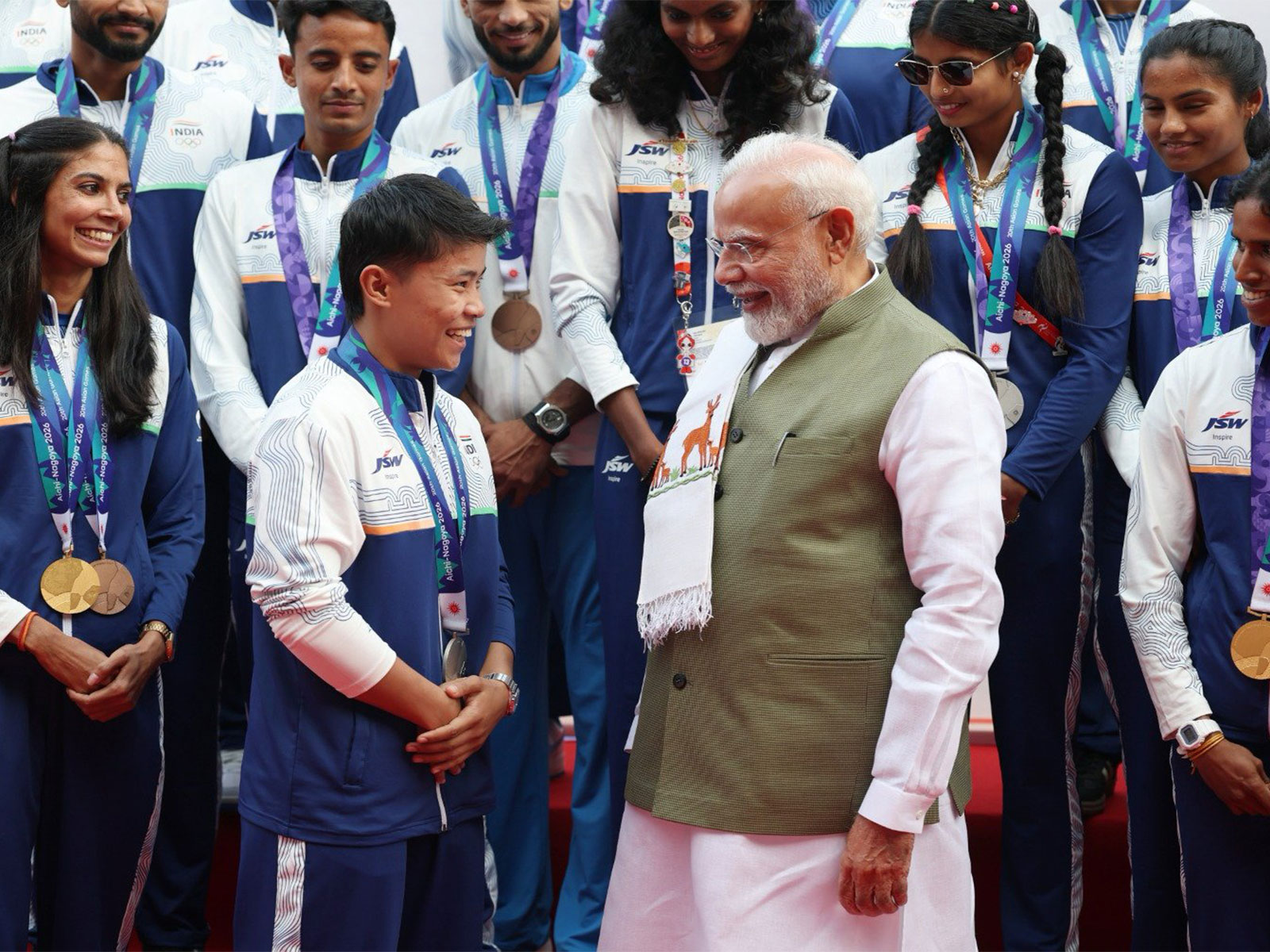 PM Modi meeting India's Asian Games heroes. (Photo: @narendramodi X)