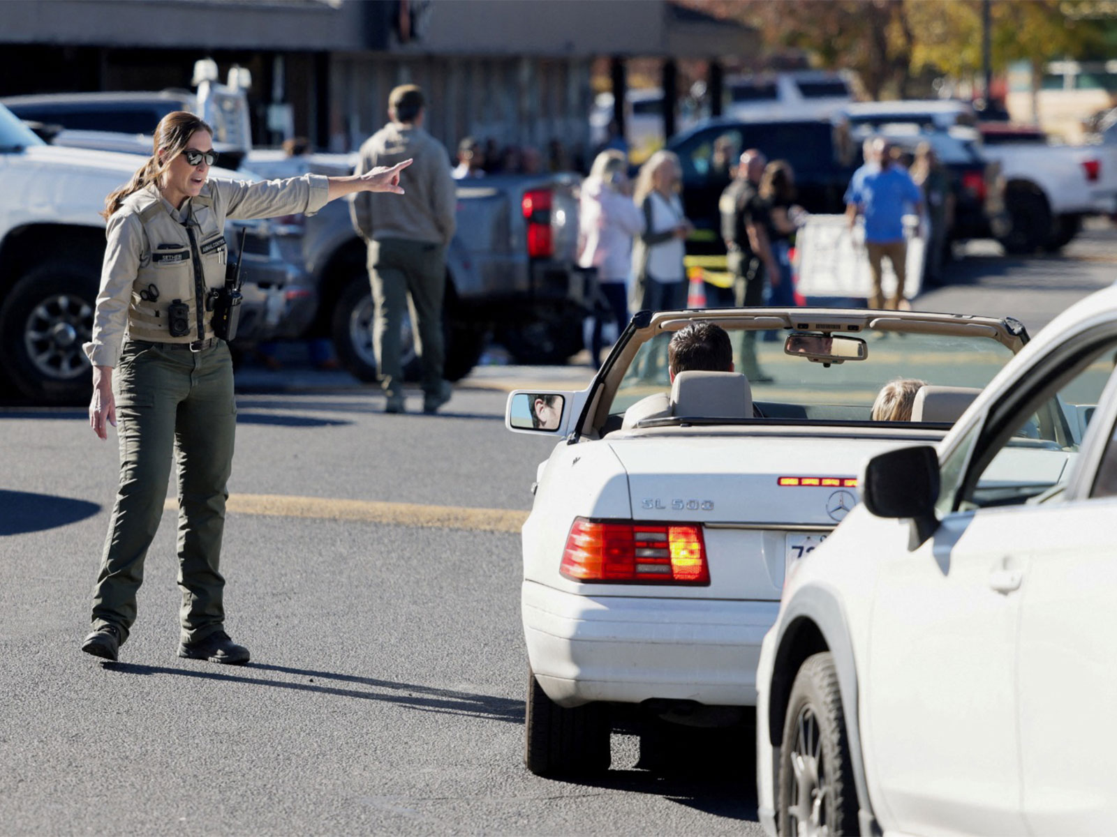 Emergency personnel direct traffic at the Journey Church family reunification location following a shooting at Silver Rail Elementary School, in Bend (Photo/Reuters)