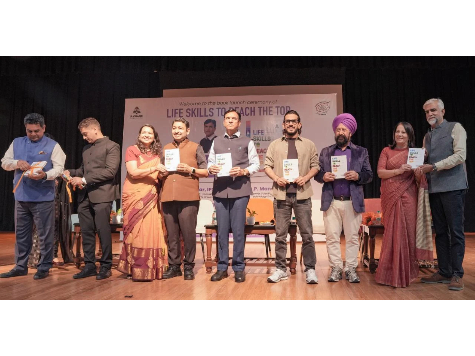 Former Uttarakhand DGP Ashok Kumar and Ex-DRDO Scientist O.P. Manocha Co-Author a Book Offering Practical Tips for Success Beyond Academics
