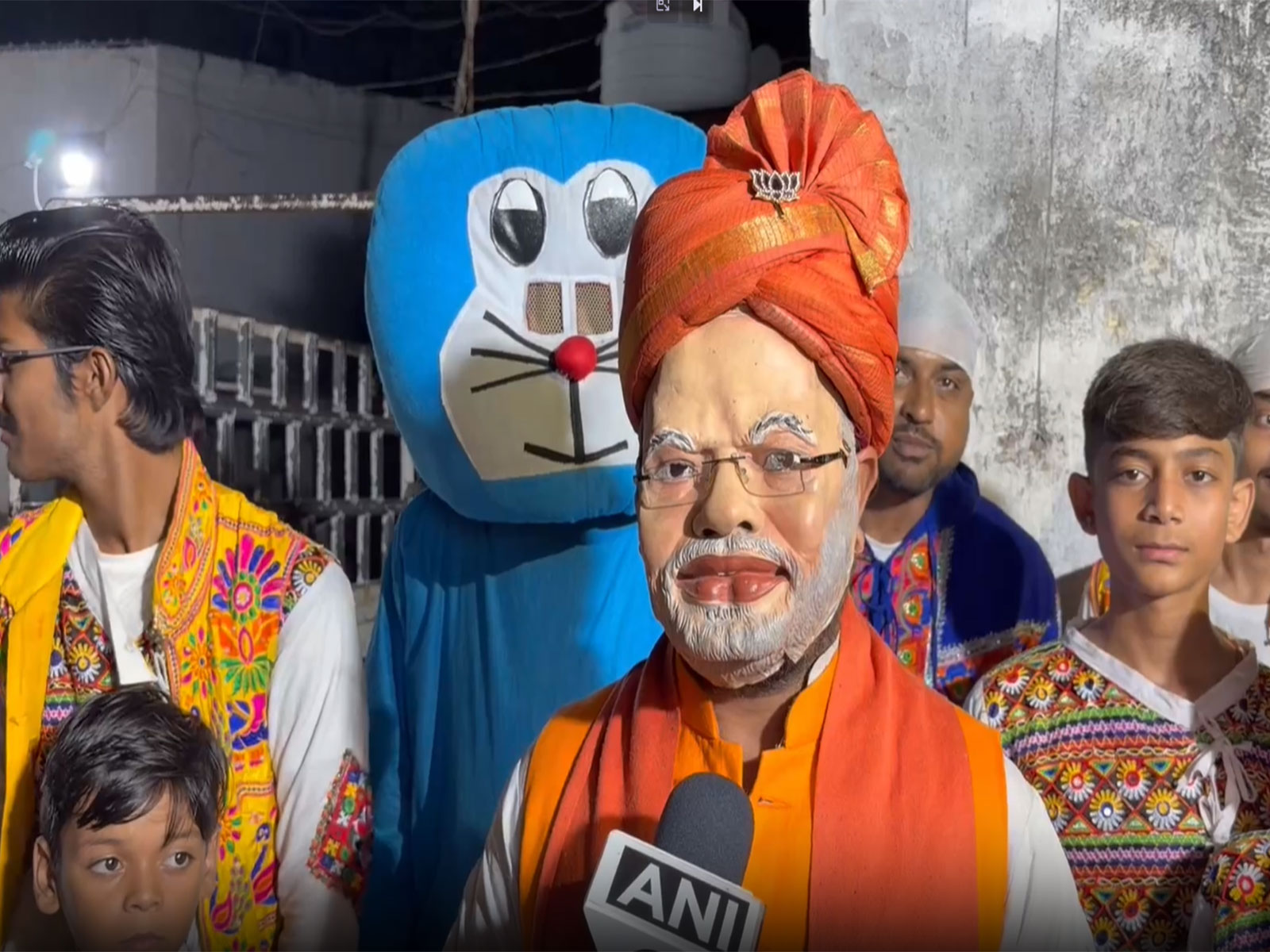 Amit Mandalia in PM Modi look (Photo/ANI) 