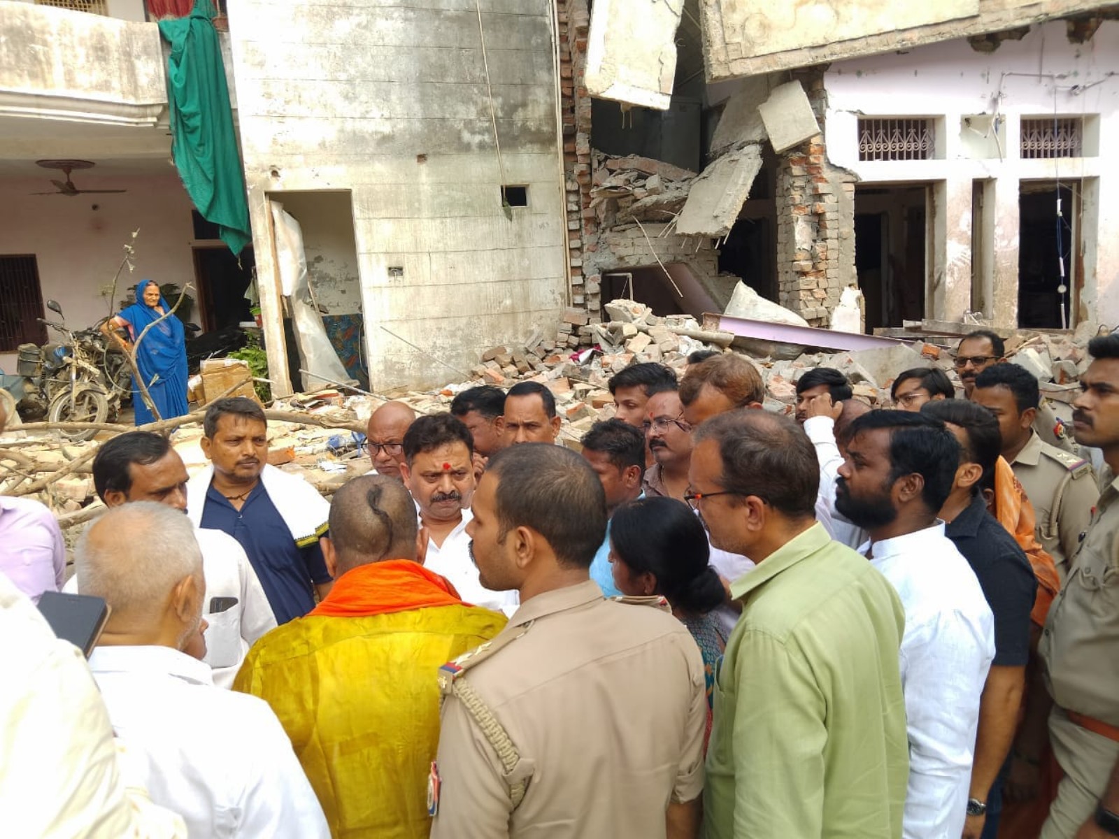 State Government Stamp Minister Ravindra Jaiswal(Photo's Source Information Department Varanasi)