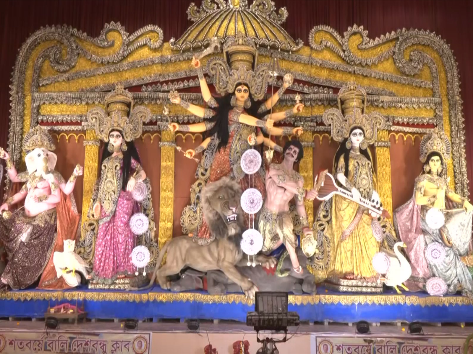 Durga Puja Pandal in Howrah (Photo/ANI)