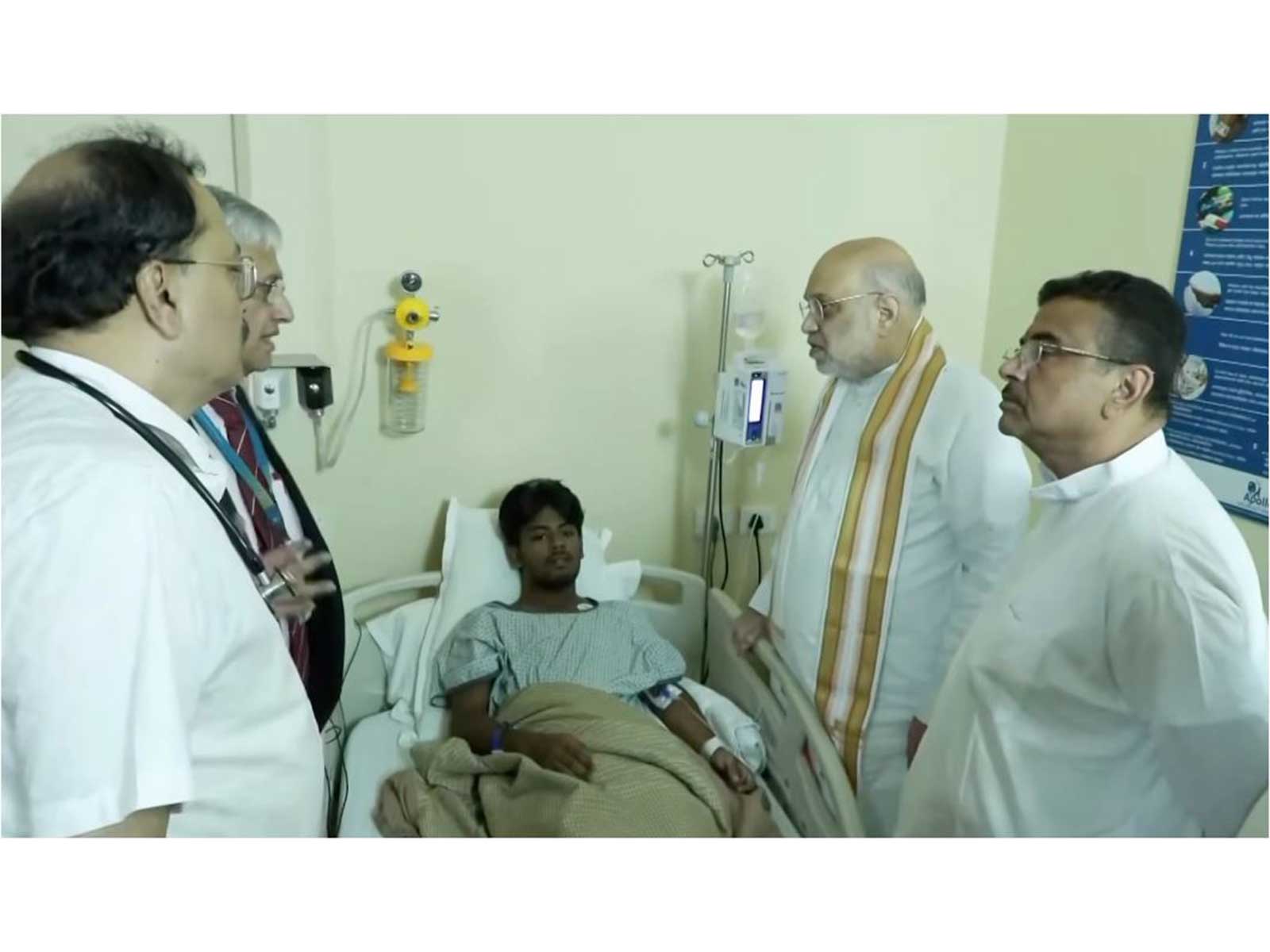 Visual from Apollo Hospital in Salt Lake, where Union Home Minister Amit Shah and West Bengal CM Suvendu Adhikari met those injured in the Chorbagan stampede in Kolkata (Photo/ANI)