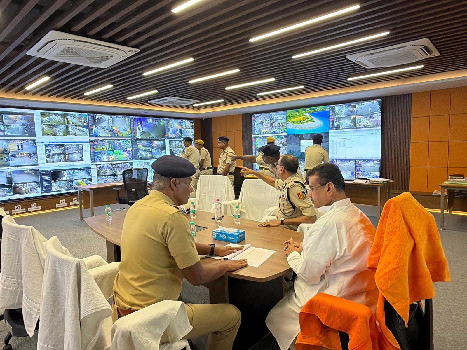 West Bengal CM Suvendu Adhikari reviews crowd management (Photo/X/@SuvenduWB)