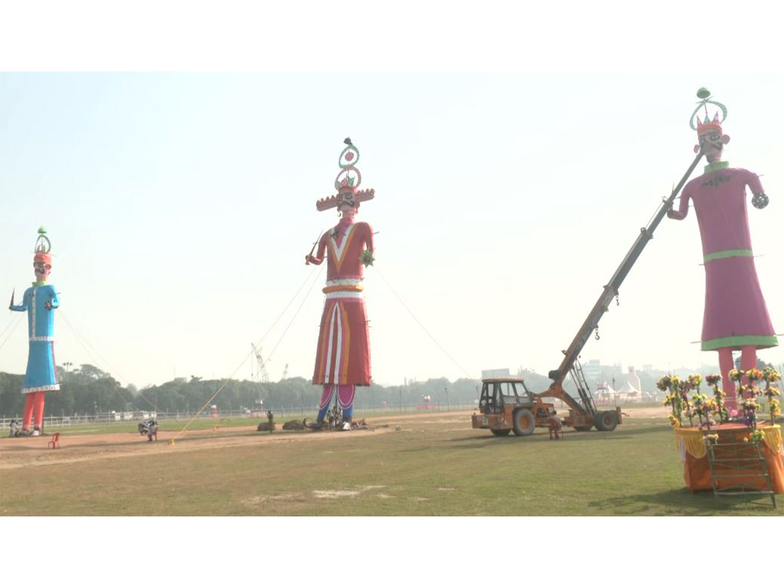 Preparations for Ravan Vadh near completion in Patna (Photo/ANI)