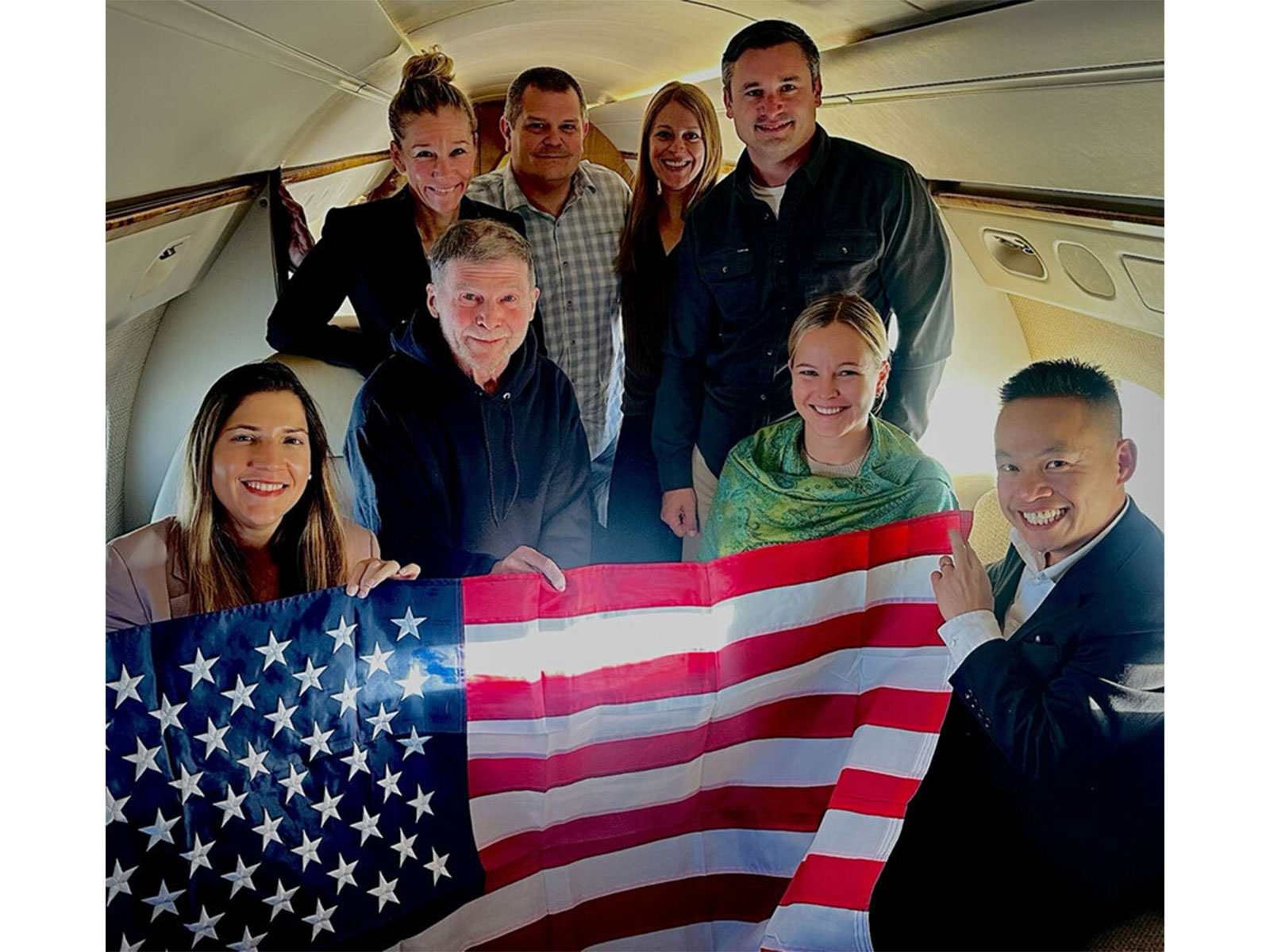 American citizen, previously taken captive by Russian forces inside Ukraine, Stephan Hubbard enroute to US with family after being released (Photo/X/@WhiteHouse)