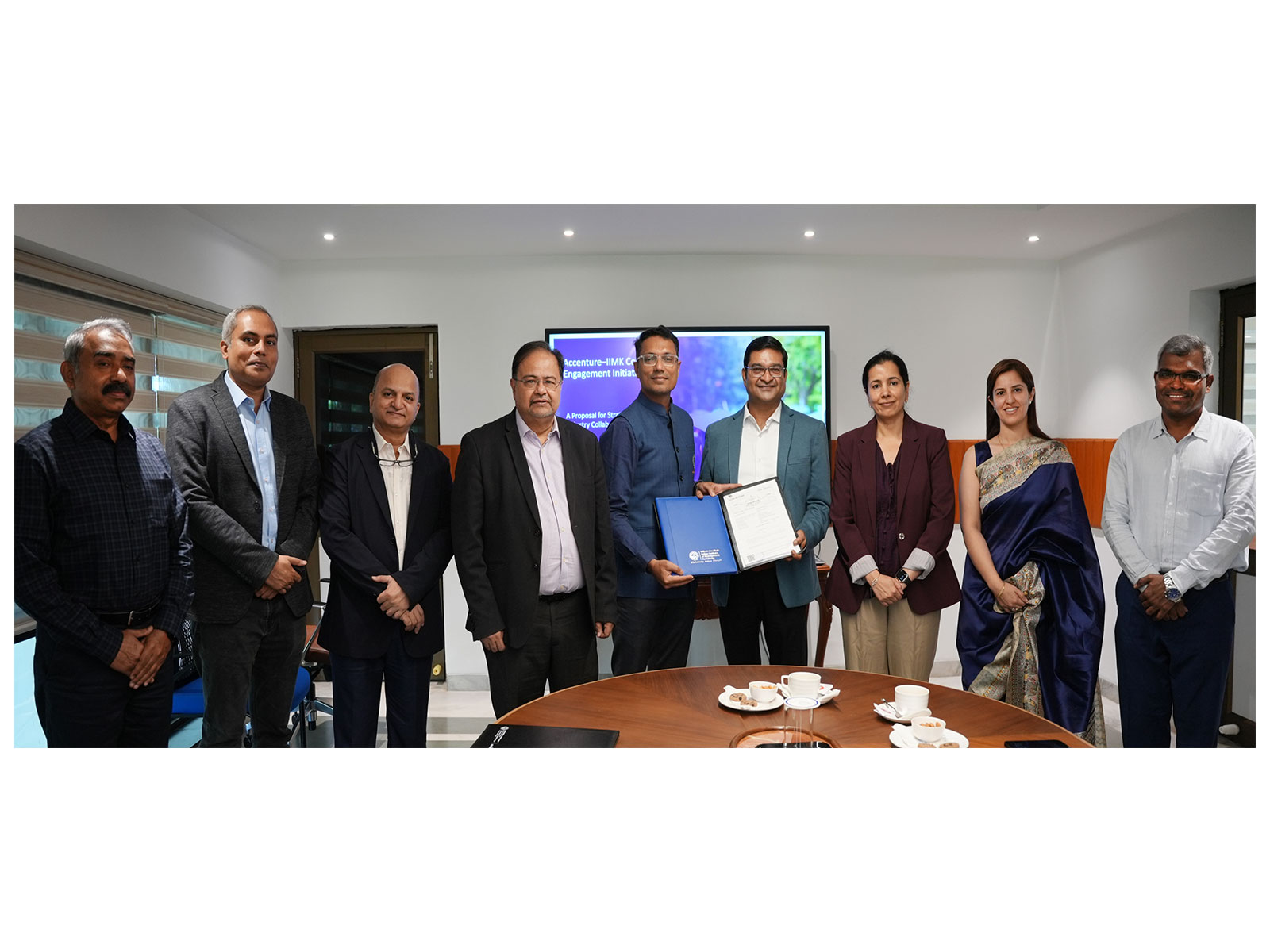 IIM Kozhikode and Accenture LearnVantage Join Hands to Launch Global MBA Programme