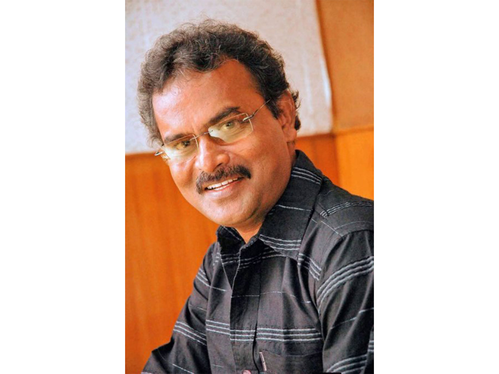 Tamil playback singer Krishnaraj (Photo/X@realsarathkumar)