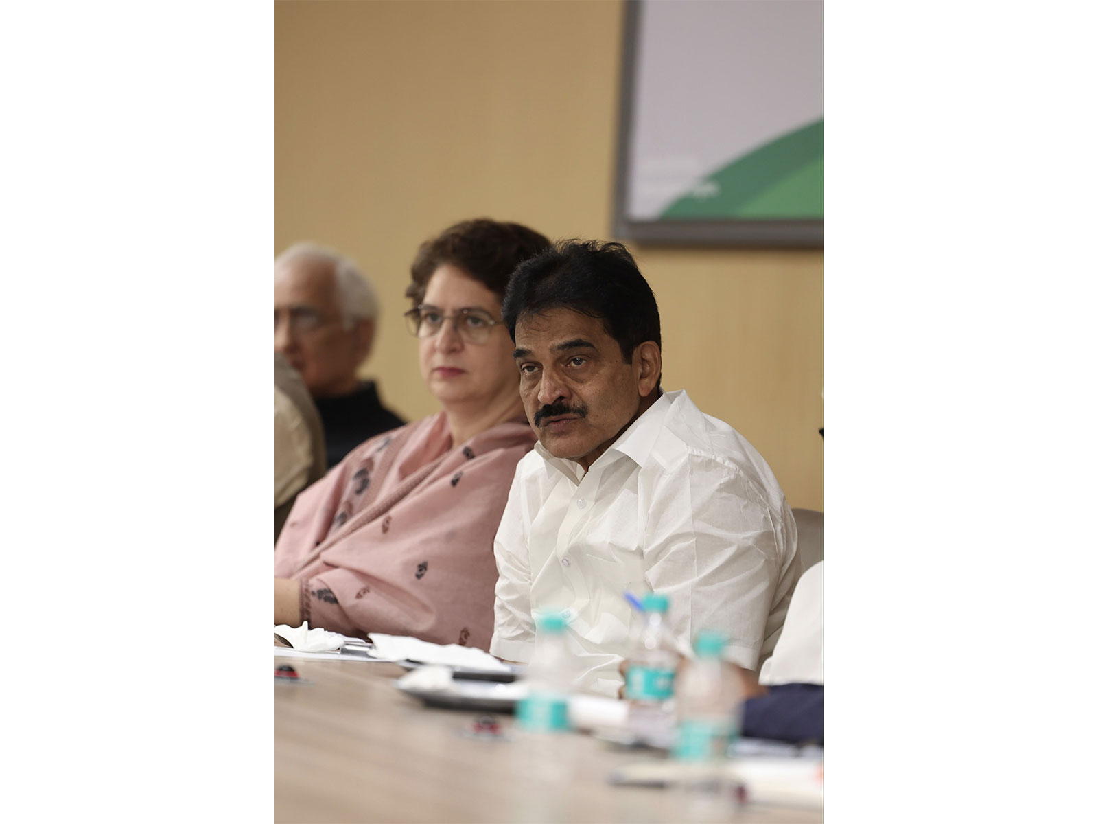  Congress General Secretary Priyanka Gandhi Vadra and AICC General Secretary (Organisation) KC Venugopal (Photo/@kcvenugopalmp)