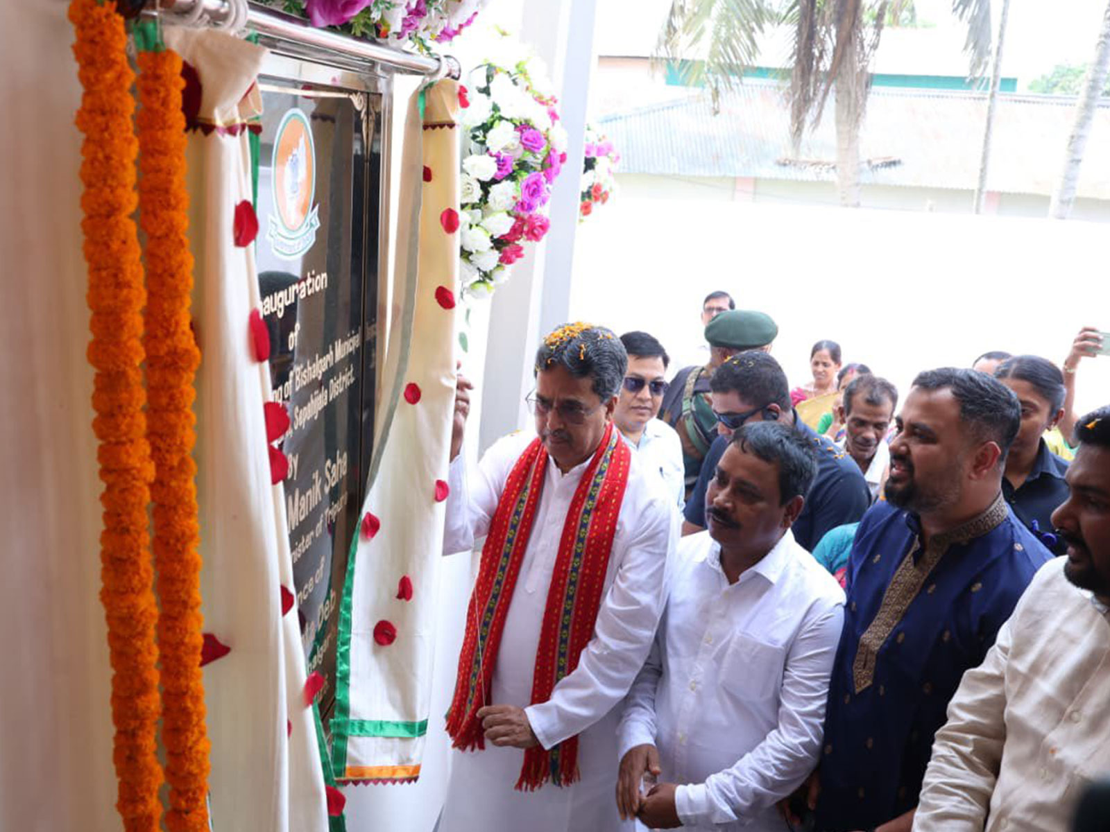 Tripura CM Manik Saha inaugurates new Bishalgarh Municipal Council Building (Photo: Tripura/CMO)