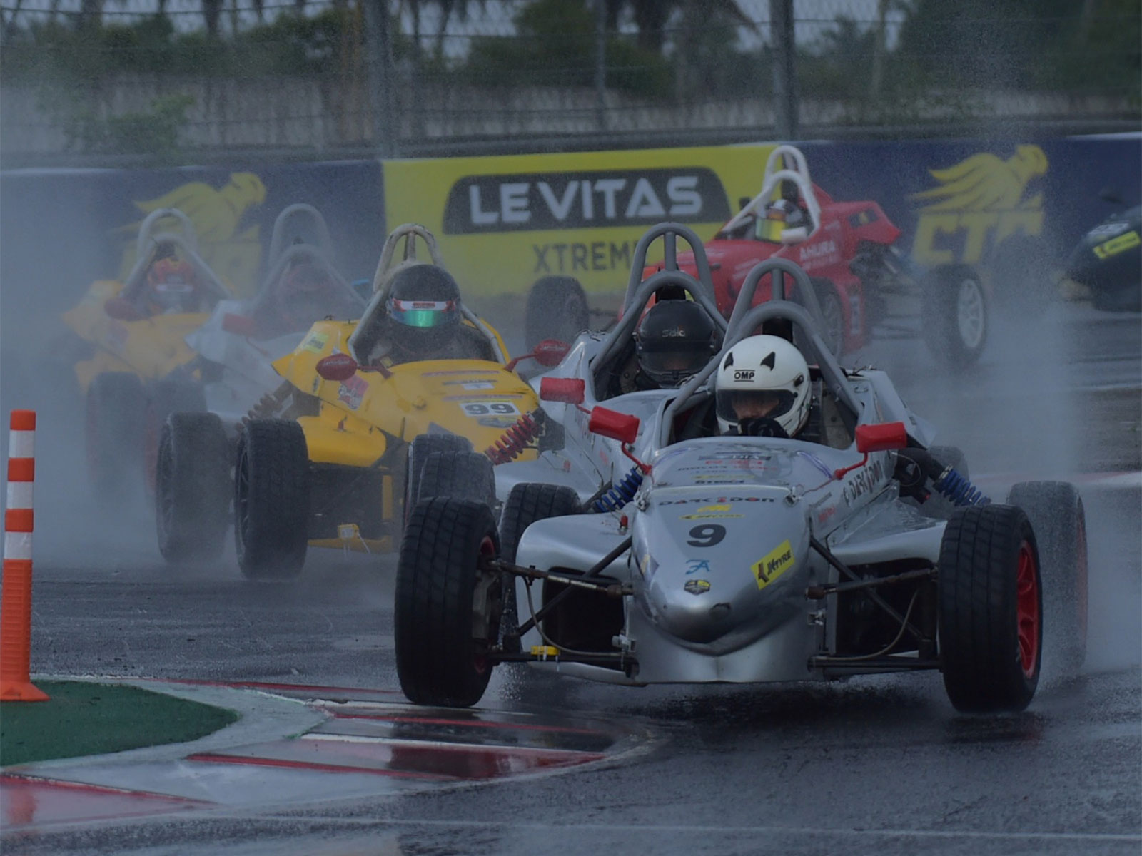 A visual of day one of action. (Photo: JK Tyre)
