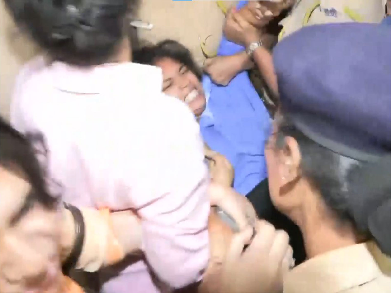 Mumbai Police detain protesters (Photo/ANI)