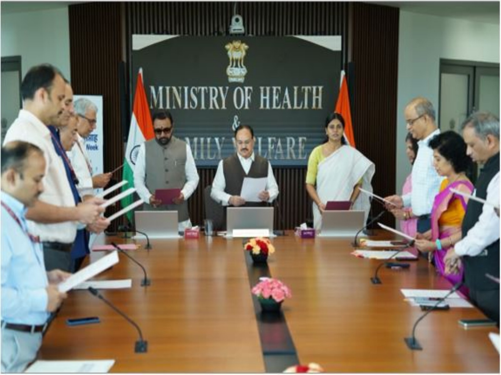 Union Health Minister JP Nadda administered the Integrity Pledge (Photo/PIB)