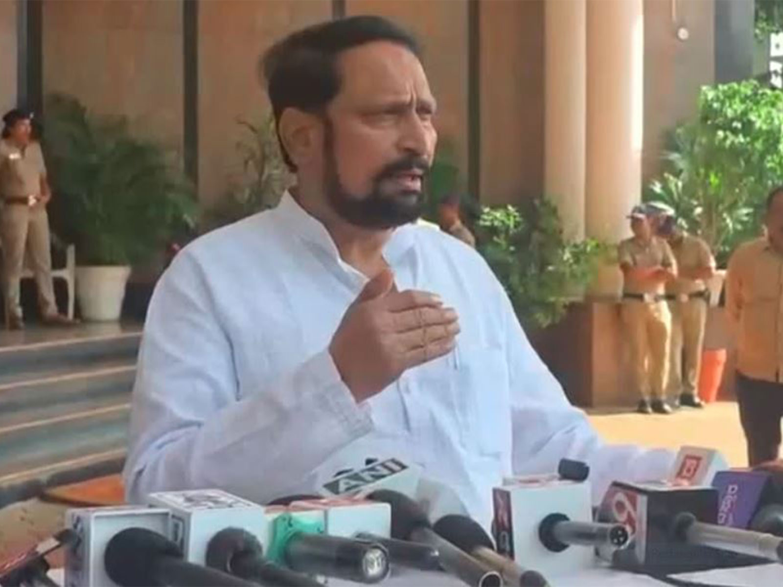 Karnataka Cooperation Minister Laxman Savadi (Photo/ANI)