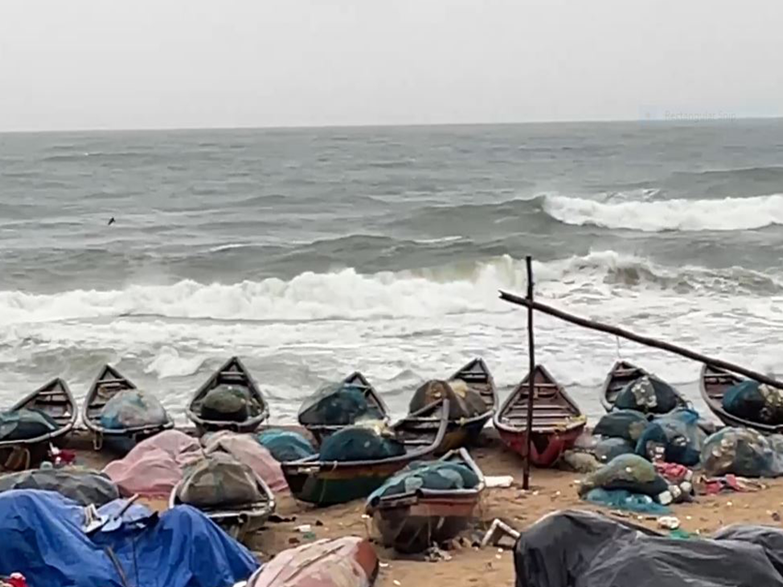 Visuals showing rough sea conditions and high waves in the Bay of Bengal (Photo/ANI)