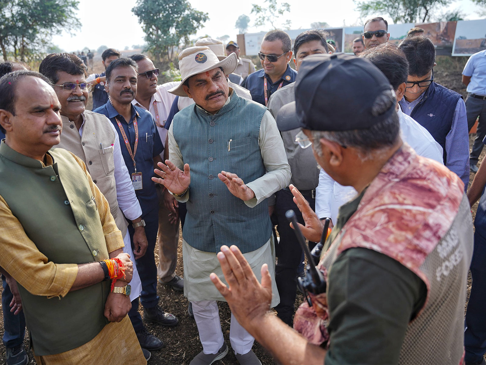 MP CM Mohan Yadav inspecting blackbuck rescue operation in Shajapur (Photo / X @DrMohanYadav51)