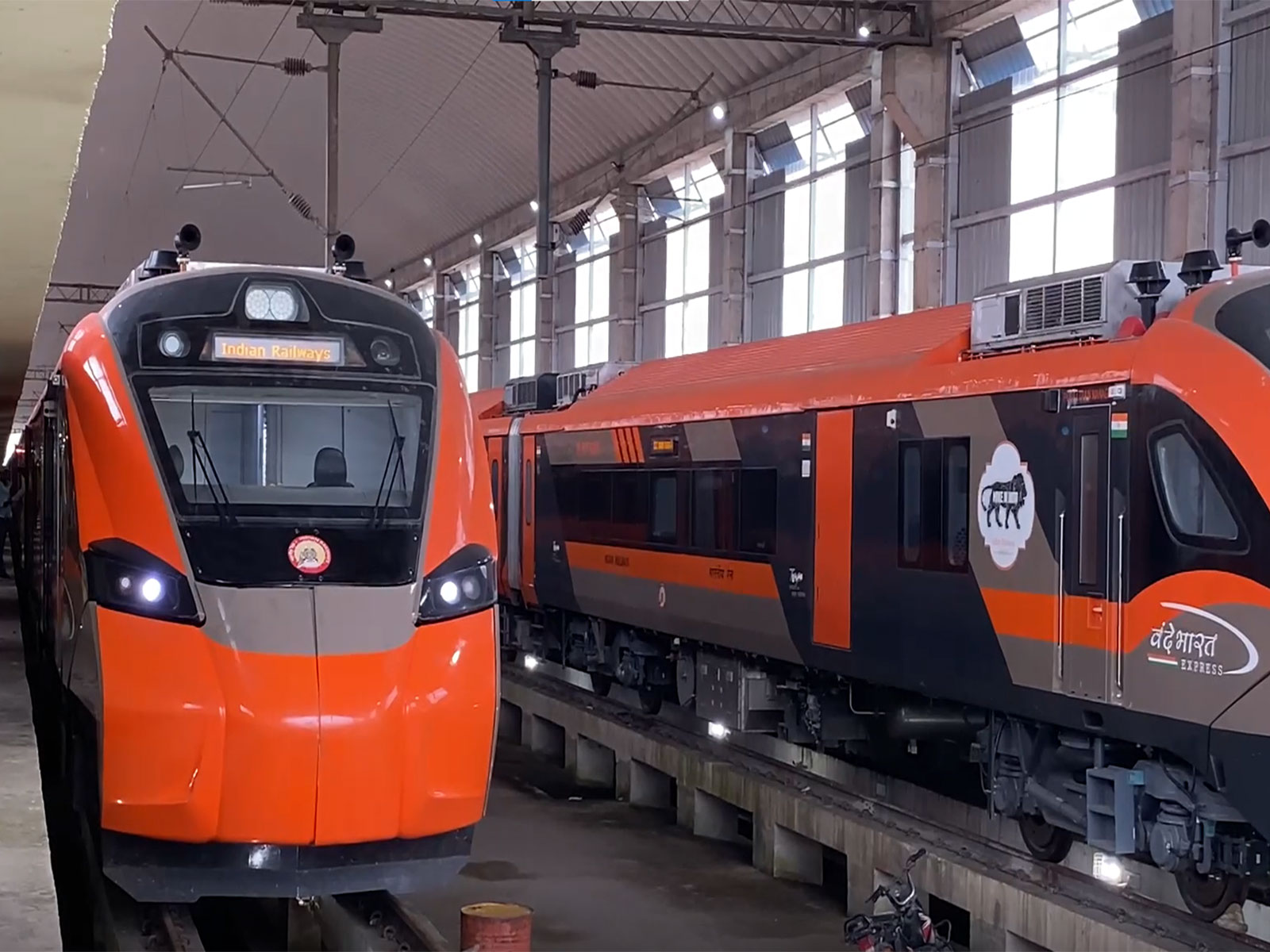 Second Vande Bharat sleeper train connects Varanasi with New Delhi to inaugurate on October 31 (Photo: ANI)