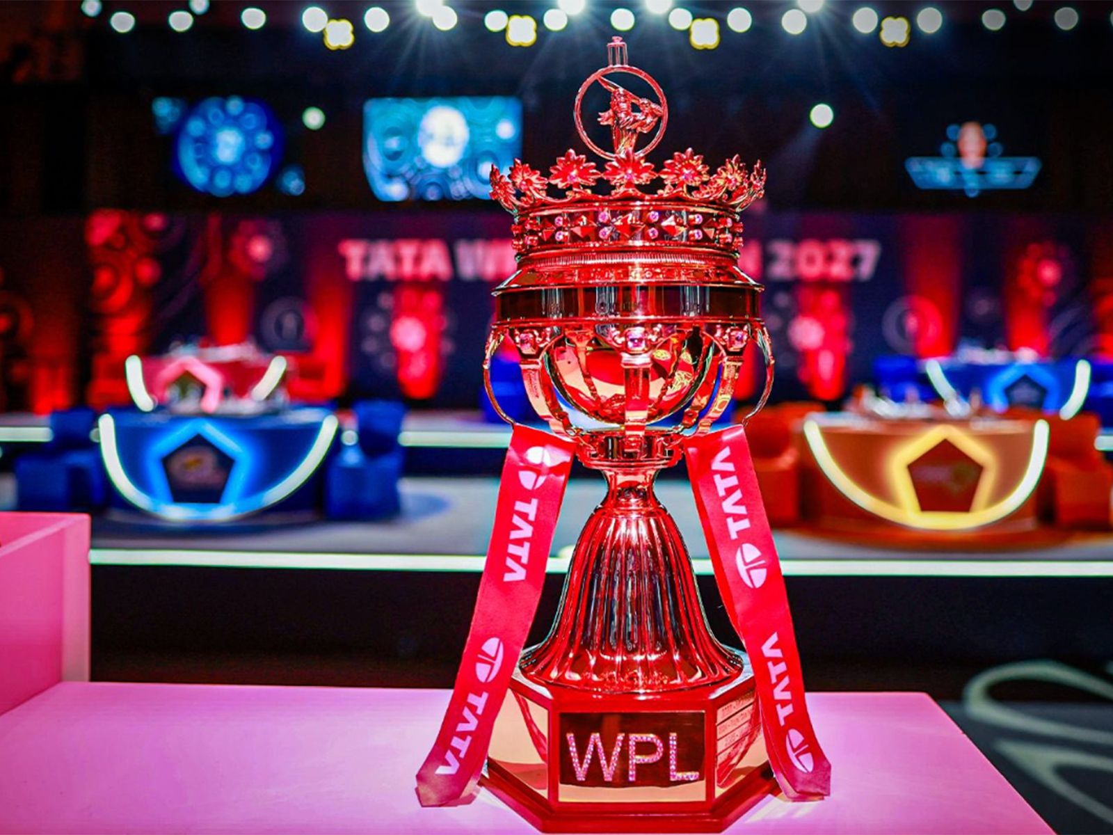 WPL trophy (Photo: X/@RCBTweets)