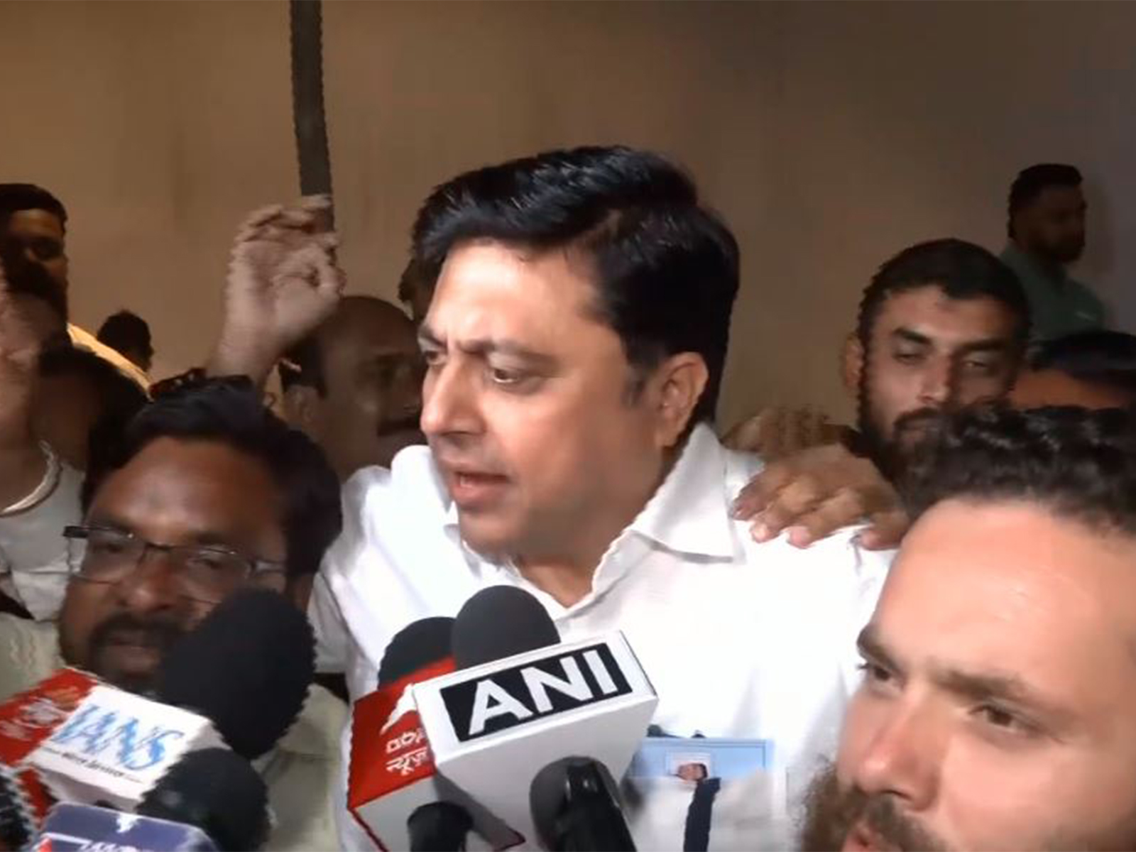 Congress candidate Abhijit Wanjari (Photo/ANI)