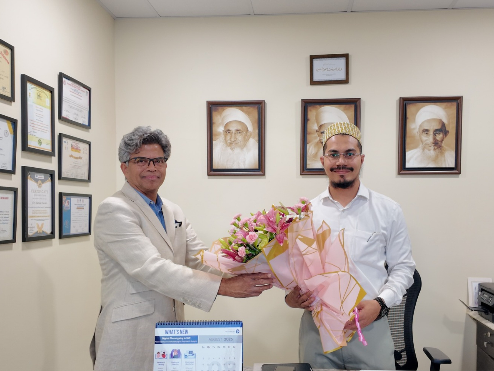 (L to R) Sandeep Pendurkar, Business Director, Nihilent Limited, with Dr. Hamza Hussain, Founder, INSIGHT – The Mind Clinic, and HOD, Mental Health, Ruby Hospital, Pune.