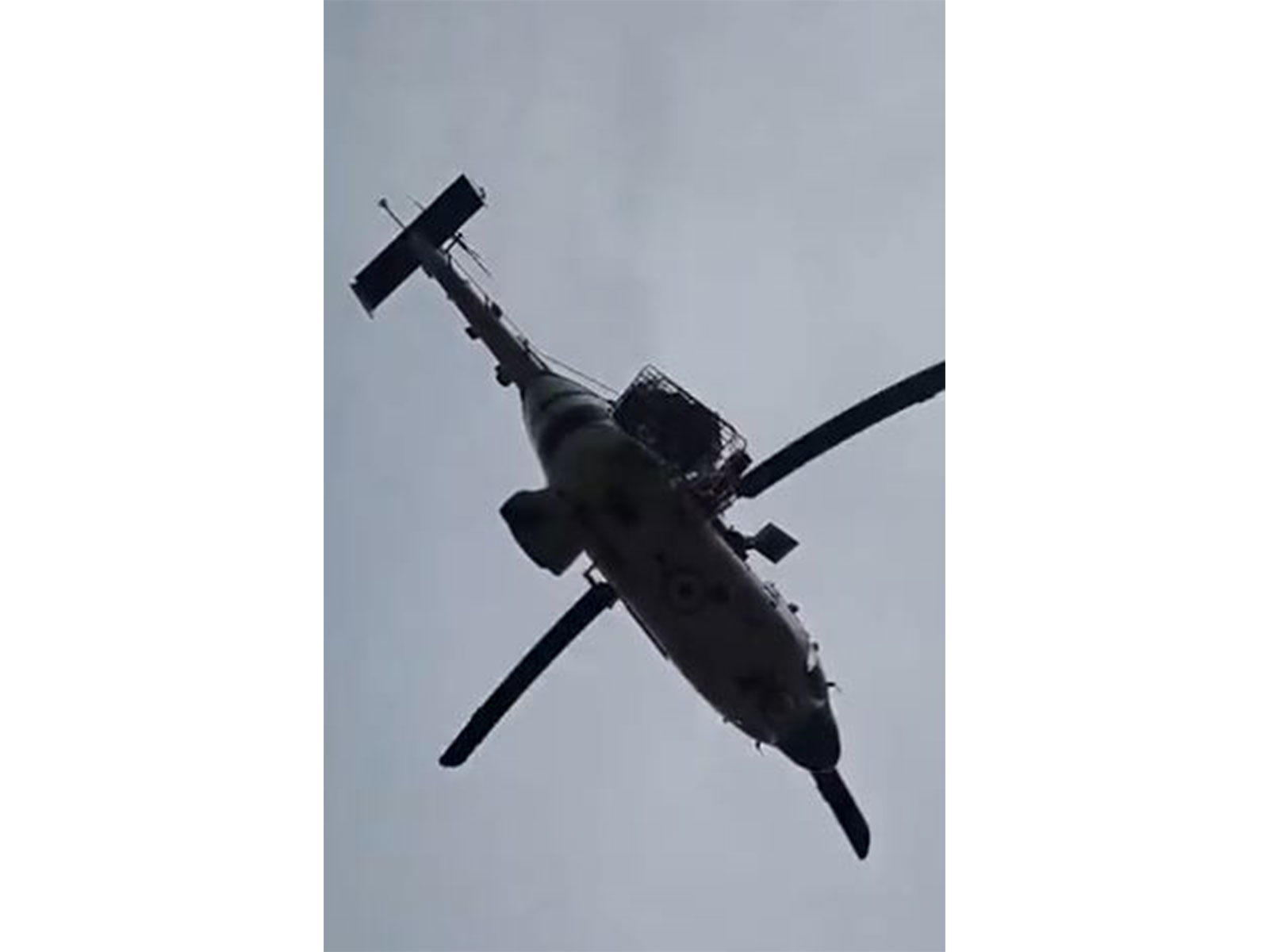 Rescue operation underway (Photo/X/@IndiaCoastGuard)
