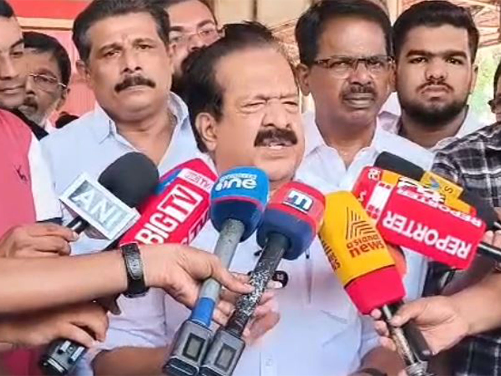 Keralam Home Minister Ramesh Chennithala (Photo/ANI)