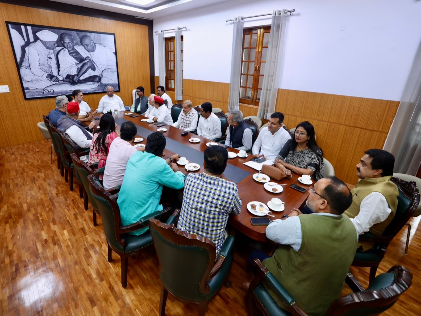 INDIA bloc leaders meet at Mallikarjun Kharge's residence ahead of November 1 rally (Photo: AICC)