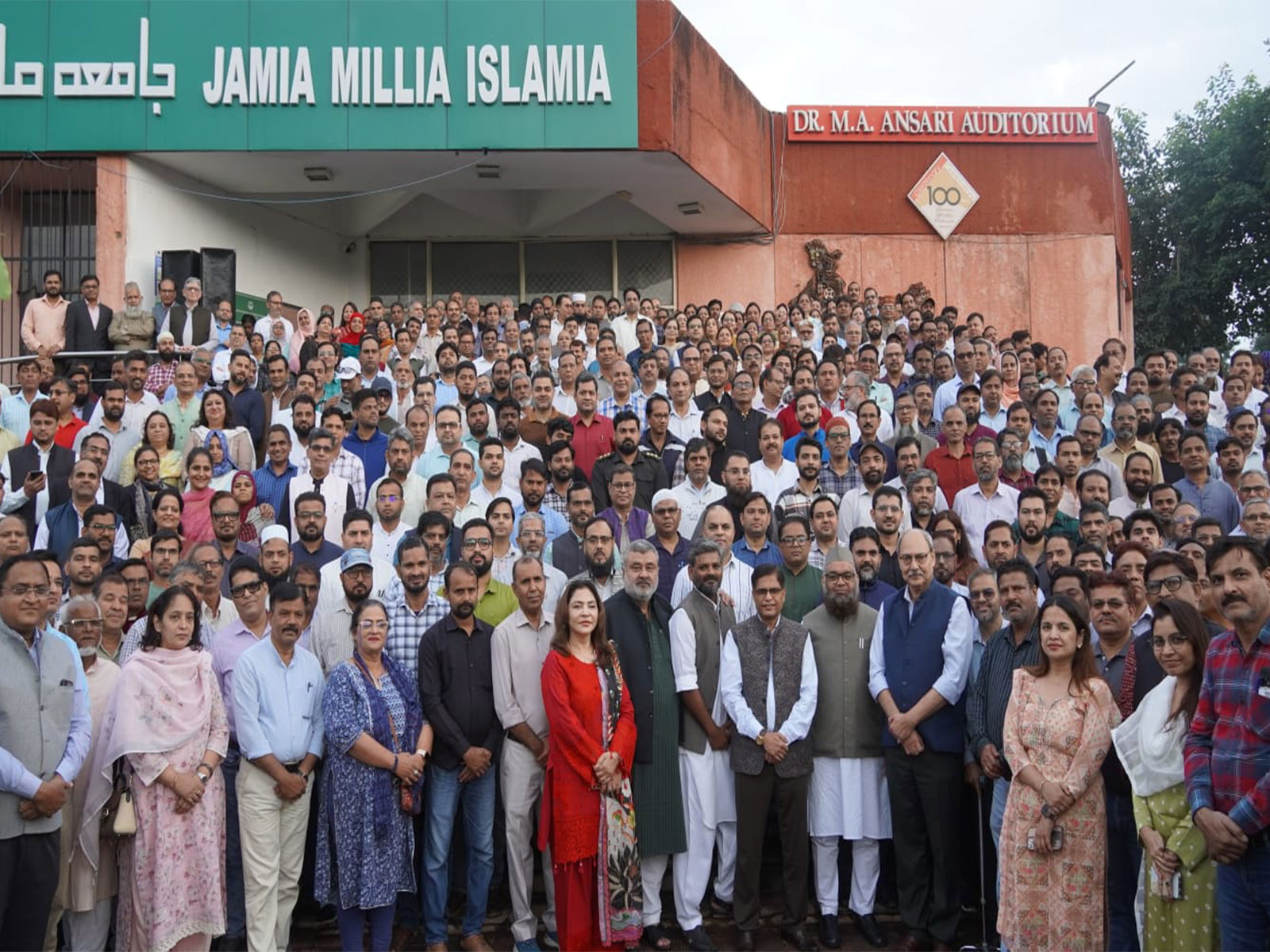 JMI employees hail administration for historic, amicable resolution of 20-year-long impasse (Photo: Jamia Millia Islamia)