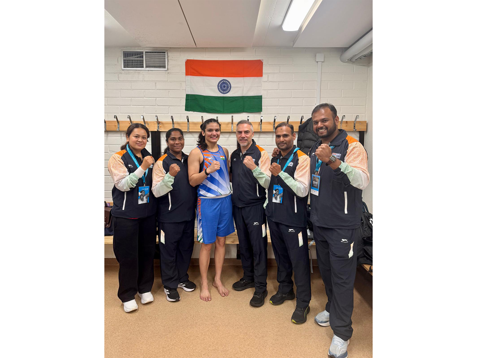 Arundhati Choudhary (in centre) after her win. (Photo: BFI)