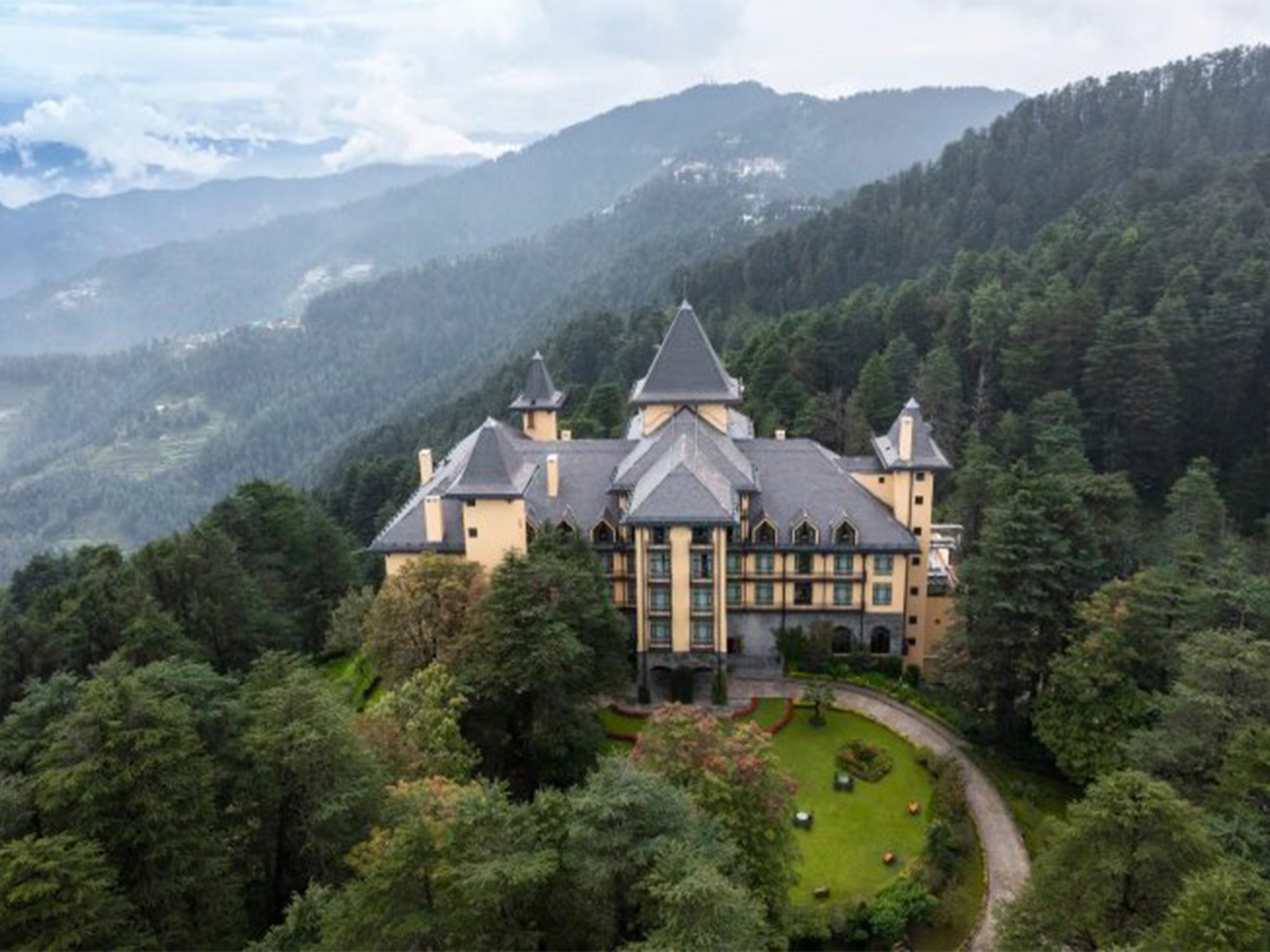 Visual of  Wildflower Hall Hotel (Photo/X/@SukhuSukhvinder)