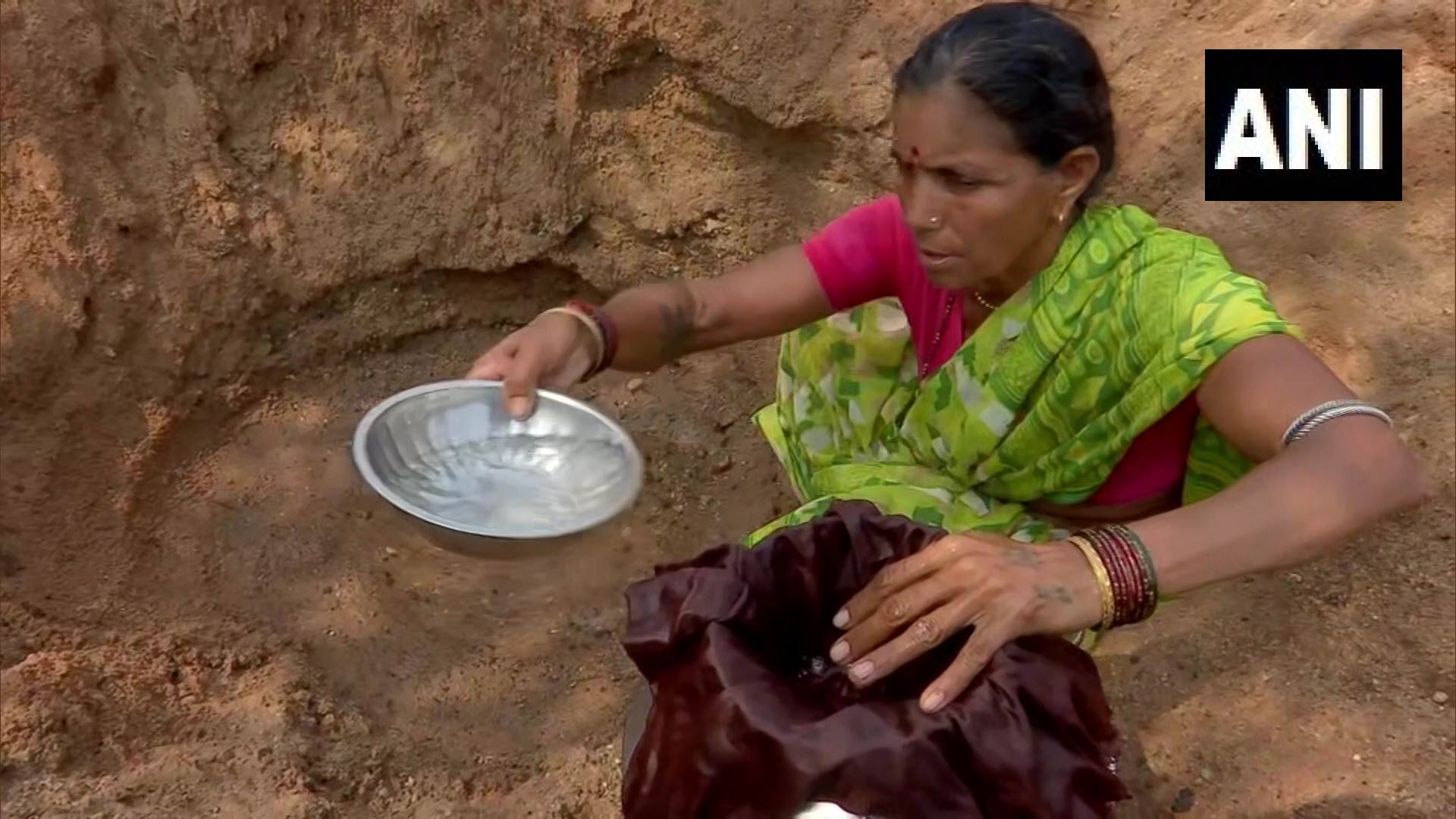 Villagers dig pits in Maharashtra’s Chandrapur district to get water - ThePrint