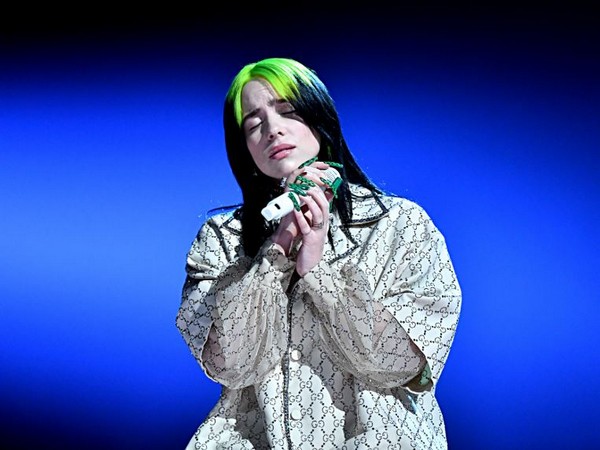 Singer Billie Eilish to perform at Oscars (Image Source: Twitter) Singer Billie Eilish to perform at Oscars (Image Source: Twitter)