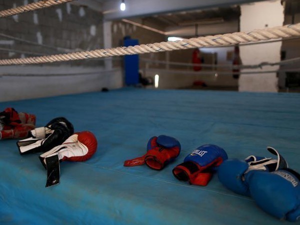Judges' scores to display at the end of each round in boxing: IOC