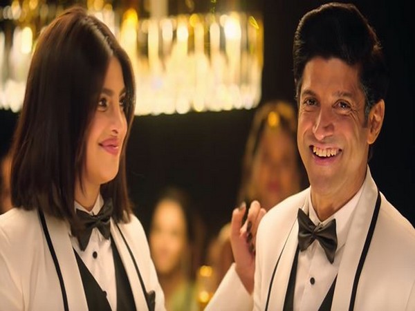 Priyanka Chopra and Farhan Akhtar in 'Pink Gulaabi Sky' Priyanka Chopra and Farhan Akhtar in 'Pink Gulaabi Sky'