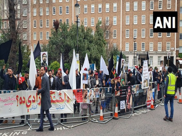 Pashtuns protest outside Pakistan embassy in London against the arrest of Manzoor Pashteen. Pashtuns protest outside Pakistan embassy in London against the arrest of Manzoor Pashteen.