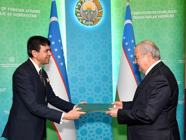 Indian Ambassador to Uzbekistan Manish Prabhat and Uzbekistan FM Abdulaziz Kamilov. (Credit: Twitter/India in Uzbekistan) Indian Ambassador to Uzbekistan Manish Prabhat and Uzbekistan FM Abdulaziz Kamilov. (Credit: Twitter/India in Uzbekistan)