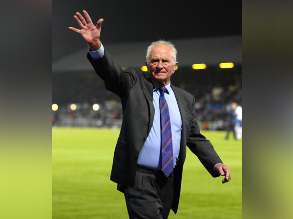 Former Northern Ireland and Manchester United player Harry Gregg Former Northern Ireland and Manchester United player Harry Gregg