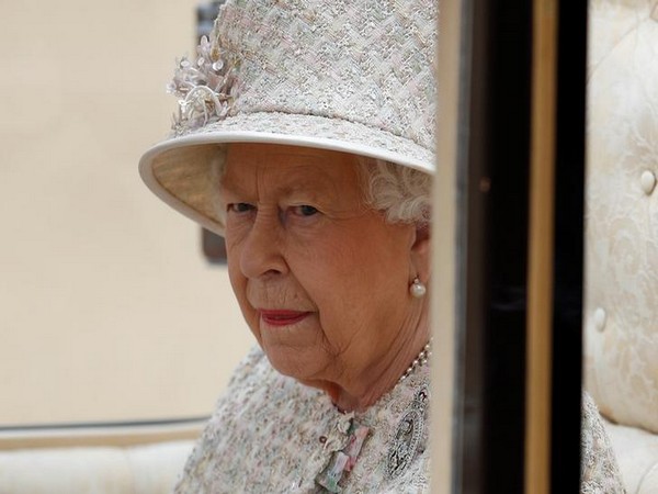 Heres Why Queen Elizabeth Has Two Birthdays